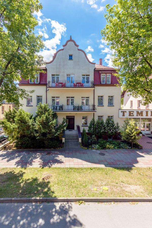 Osrodek Wczasowy Temida Hotel Świnoujście Екстериор снимка